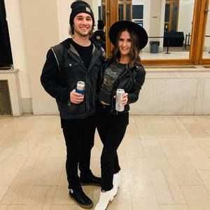 Meet your Posher, Hollie